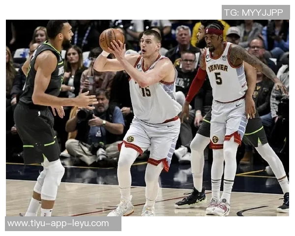 麦丹自信华子绝平三分必进赛场庆祝提前引发热议 麦丹自信华子绝平三分必进赛场庆祝提前引发热议