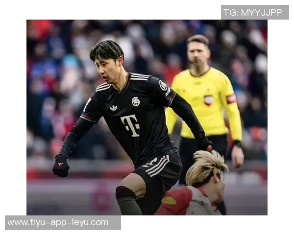 伊藤洋辉精彩抽射破门助拜仁领先萨尔茨堡迎来2026年首球